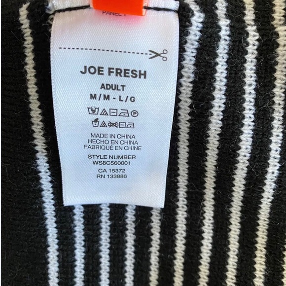 ✅ X5 BRAND NEW WITH TAG Canada Maple Leaf Red Reversible Winter Hat/Toques/Tuque - Picture 10 of 11